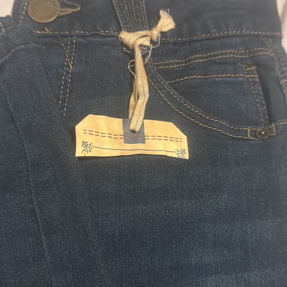 New Democracy Indigo Wash "Ab"solution® Straight Leg Jean size 4 - Picture 12 of 12